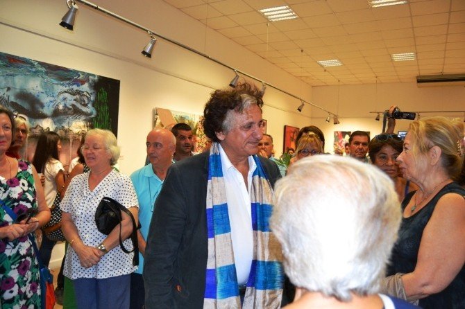 Ayvalık’ta Ressam Bedri Baykam’ın Sergisi Açıldı