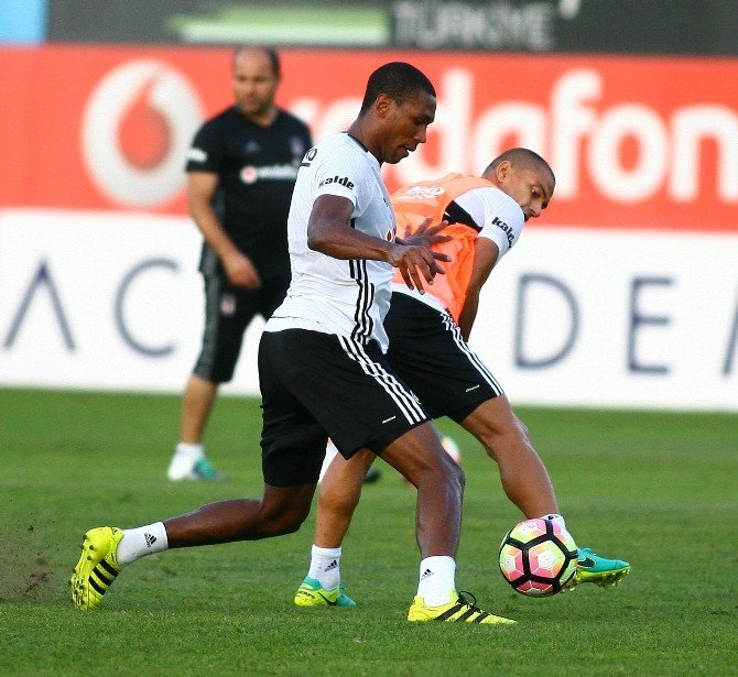 Quaresma Takımla Birlikte Çalıştı