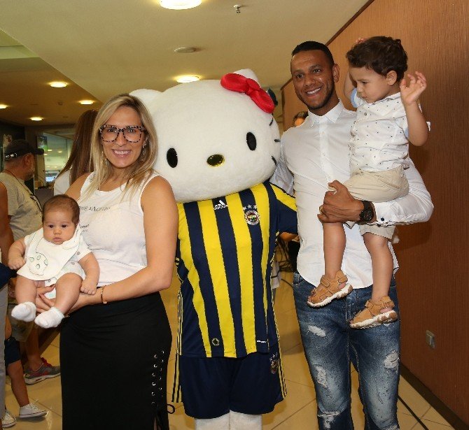 Fenerium İle Hello Kity Arasında İşbirliği Anlaşması İmzalandı