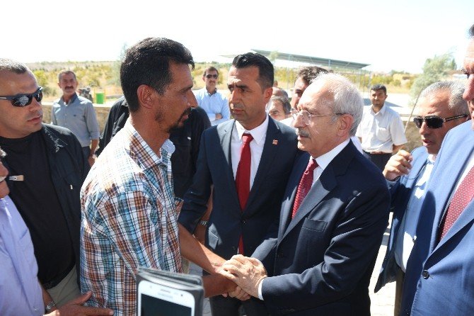 Kemal Kılıçdaroğlu, Ömer Halisdemir’in Kabrini Ziyaret Etti