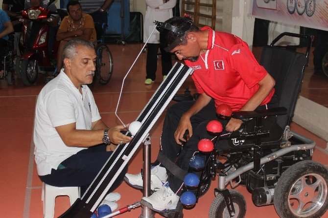 Ağır Derece Engelli Bireylerin Oynayabildiği Boccia Sporu Tanıtıldı