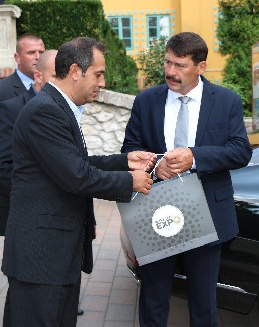 Macar Cumhurbaşkanı’na Müsiad Expo Daveti