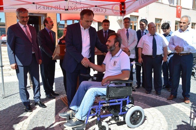 Çorum’da 39 Engelliye Akülü Araç Dağıtıldı