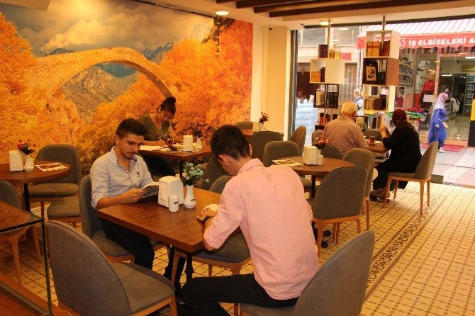 Tdv’den ’Kitap Kafe’ Konsepti