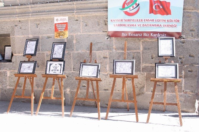 Ensar Derneği Suriyeliler İçin Karikatür Sergisi Açtı