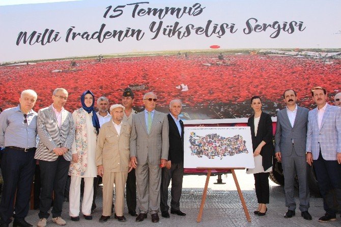’15 Temmuz’ Sergisine Mehteranlı Açılış