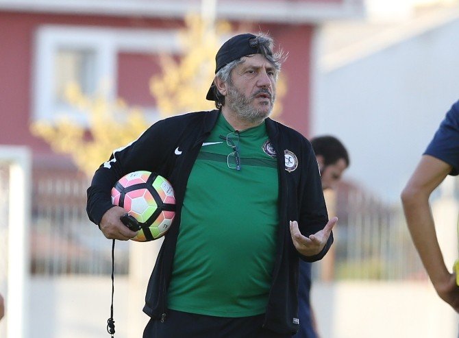 Akçay: "Trabzonspor Maçı, Az Hata Yapanın Kazanacağı Bir Maç Olacak"