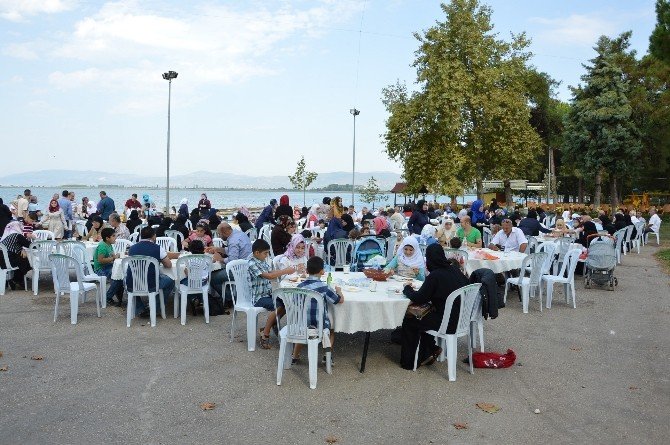 Türkçe Öğrenen Suriyeli Mülteciler Piknikte Buluştu