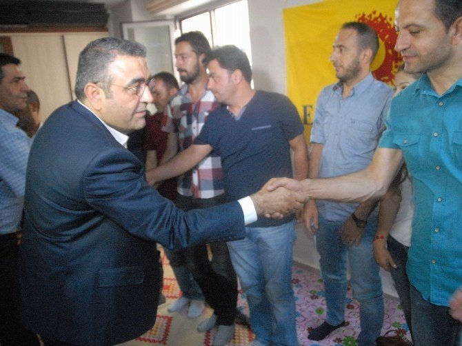 Chp’li Tanrıkulu’ndan Eğitim-sen’e Ziyaret
