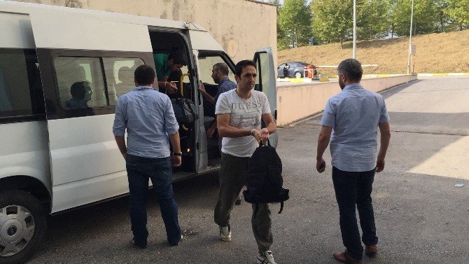 Sakarya’da 5 Öğretmen Ve Bir Satış Danışmanı Adliyeye Sevk Edildi