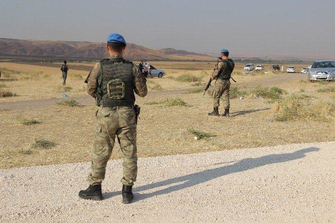 Mehdi Eker, Aile Kabristanını Ziyaret Etti