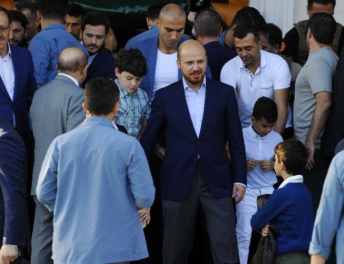 Cumhurbaşkanı Erdoğan’dan Kayyum Açıklaması: "Geç Kalmış Bir Karar, Belediye Başkanları Teröre Destek Veremez"