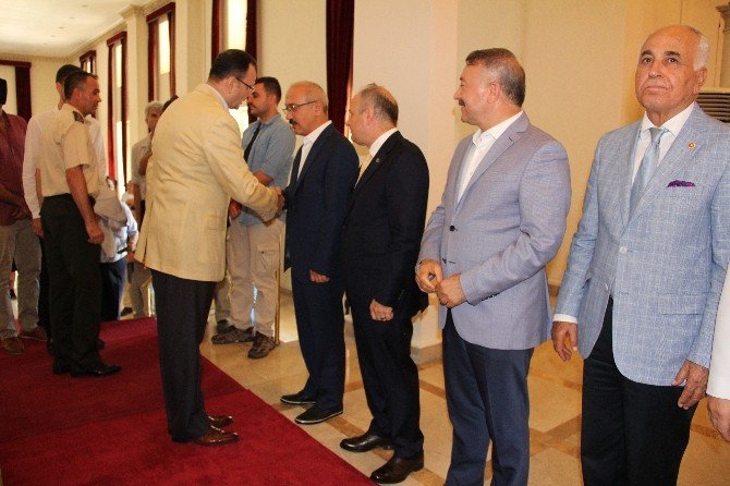 Bakan Elvan: “3-5 Çapulcuya Pabuç Bırakacak Değiliz”