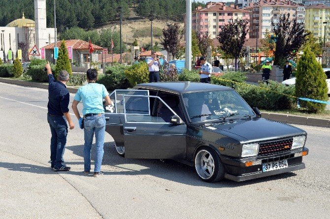 Bayram Günü Yol Verme Tartışması Kanlı Bitti: 2 Ölü, 3 Yaralı