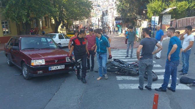 Yarım Saat İçinde 2 Ayrı Motosiklet Kazası: 2 Yaralı
