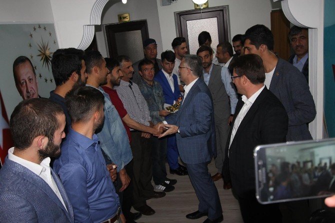 Bakan Ağbal Mhp Ve Ak Parti’yi Ziyaret Etti