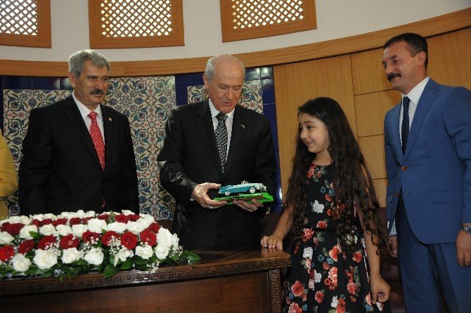 Mhp, Parti İçi Bayramlaşması