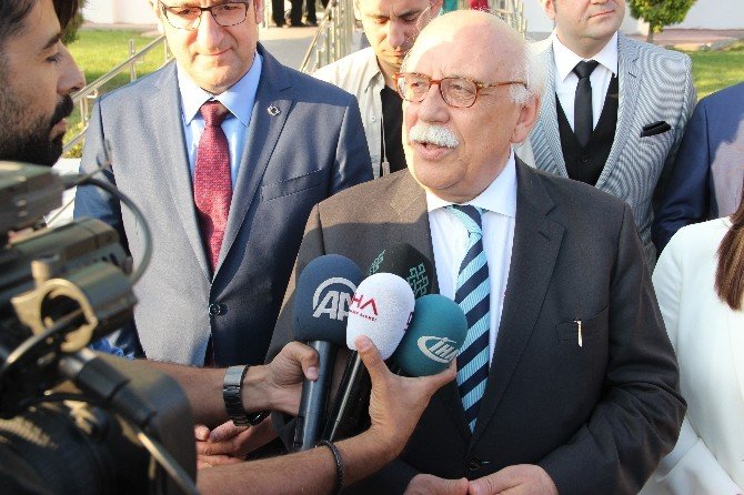 Bakan Avcı, Huzurevi Sakinleri Ve Çocuklarla Bayramlaştı