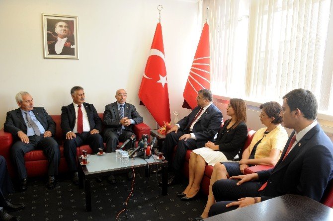 Mhp Heyetinden Chp’ye Ziyaret
