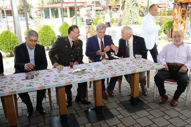 Akyazı Protokolü Bayramlaşma Programında Bir Araya Geldi