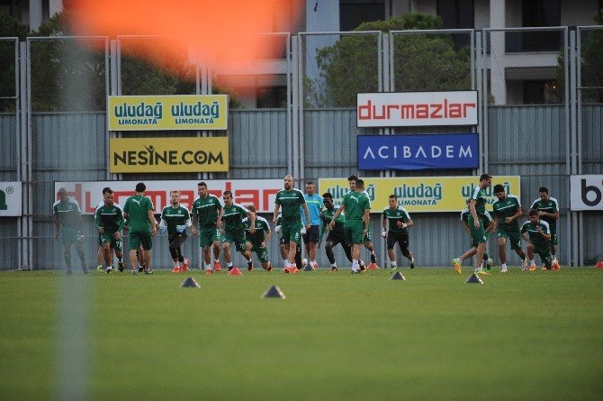 Bursaspor’da Yüzler Gülüyor