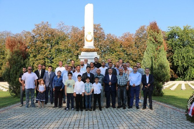 Macaristan’daki Gurbetçilerden Şehitler İçin Dua