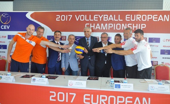 Manisa, Avrupa Voleybol Şampiyonası Elemelerine Ev Sahipliği Yapıyor