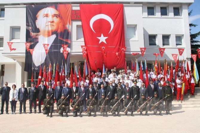 Atatürk’ün Trabzon’a Gelişinin 92’inci Yıldönümü Törenle Kutlandı