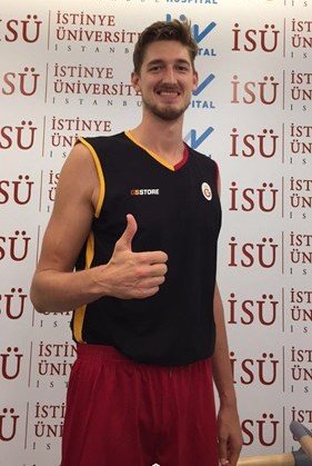 Galatasaray’da Tibor Pleiss Sağlık Kontrolünden Geçti