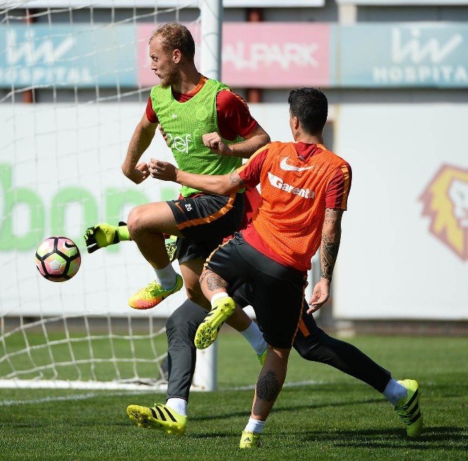 Galatasaray, Derbi Hazırlıklarına Başladı
