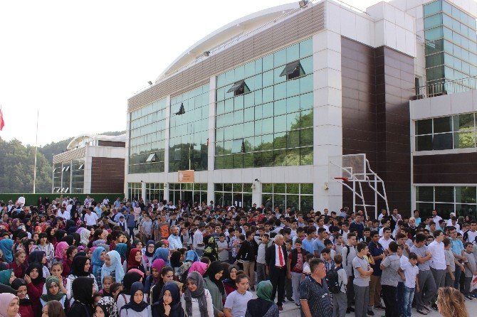 Fetö’den Devlete Geçen Okulda İlk Ders Zili Çaldı