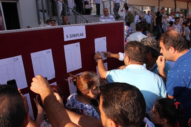 Şehit Halisdemir’in Adı Manisa’da Ölümsüzleşti