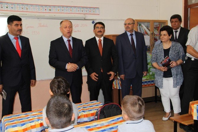Manisa’da İlk Ders Zili Çaldı