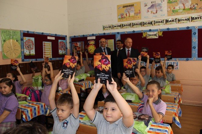 Manisa’da İlk Ders Zili Çaldı