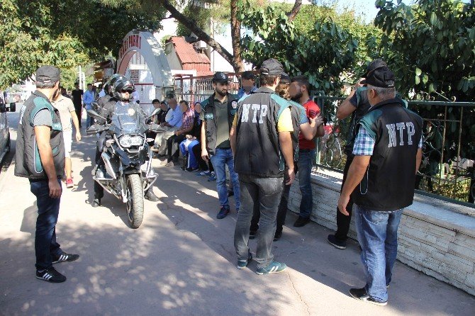 Okul Önleri Ve Parklarda Uyuşturucu Denetimi