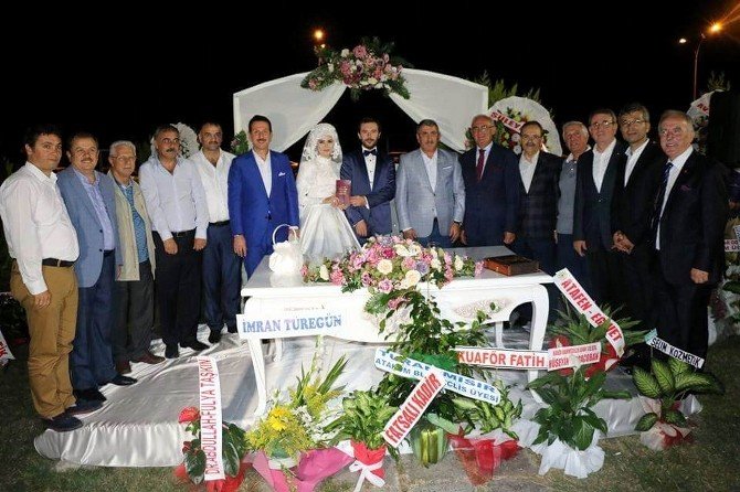Başkan Yılmaz, Oda Başkanın Oğlunun Nikahını Kıydı