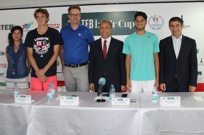 İzmir Cup Başladı