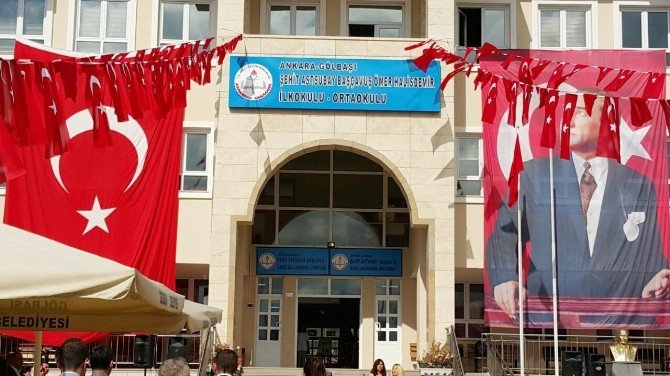 "30 Kuş" Şiiri Duygusal Anlar Yaşattı