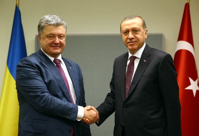 Cumhurbaşkanı Erdoğan, Ukrayna Cumhurbaşkanı Poroşenko İle Bir Araya Geldi
