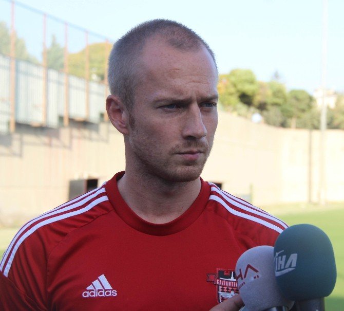 Larsson: "Fenerbahçe Maçı Bizim İçin Zor Olacak"