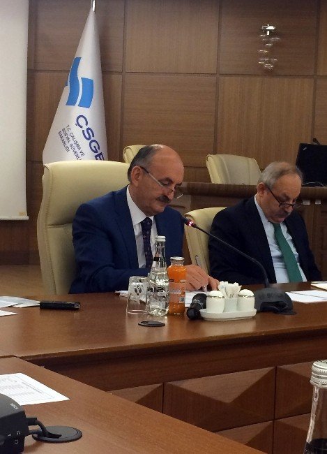 Bakan Müezzinoğlu: "Fetö Terör Örgütü, Hamallık Olan Hiçbir Yerde Kendisine Alan Aramamış”