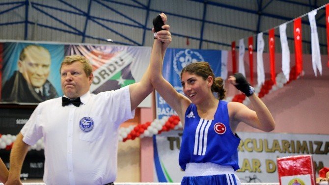 Ordu’da 2 Türk Boksör Daha Finale Yükseldi