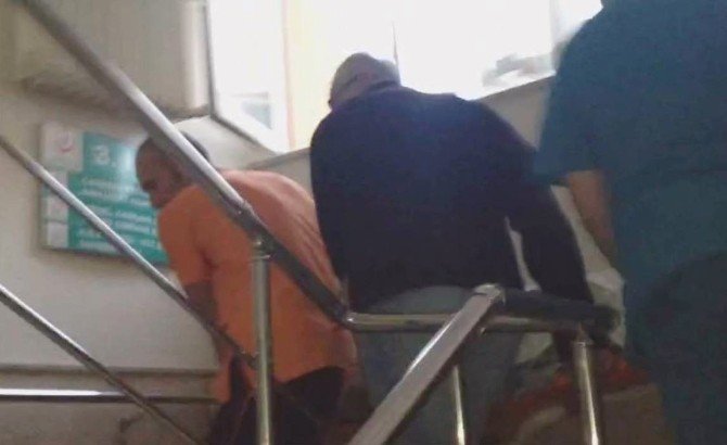 Ordu’da Tıp Fakültesi Hastanesi’nde Asansör Bozulunca Hastalar Sedyelerle Merdivenlerden Çıkarıldı