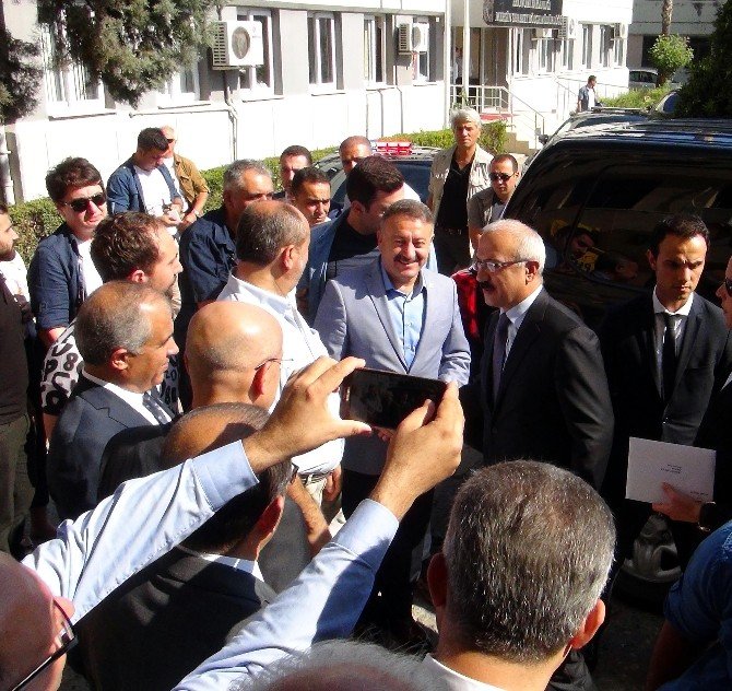 Bakan Elvan: "Terör Örgütlerinin Her Birinin İnlerine Teker Teker Giriyoruz, Girmeye Devam Edeceğiz"