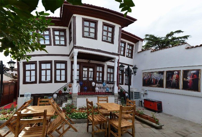 Trabzon’daki Tarih Müzesi Geçmişe Işık Tutuyor