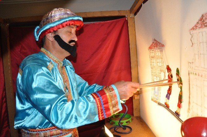 Hayatı Ve Hayali ’Gölge Oyunu’