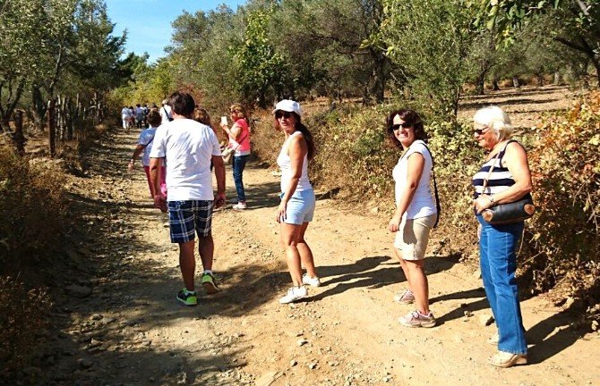 Tuncel Kurtiz’in Anısına Trekking Düzenlendi