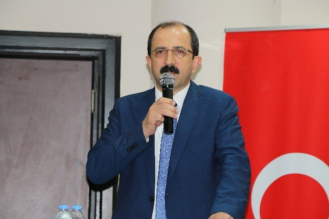 Siyaset Akademisi 8 Ekim’de Başlıyor