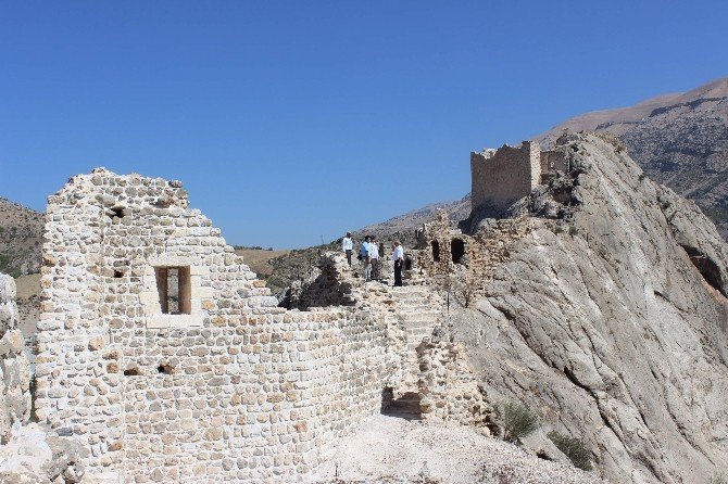 Mühendislik Harikası 2 Bin Yıllık Eşsiz Kale