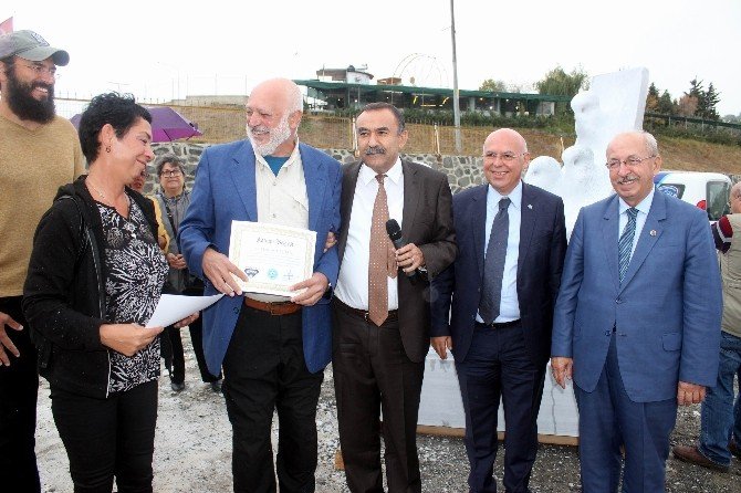 Taşlar ‘Barış’ İçin Sanata Dönüştü